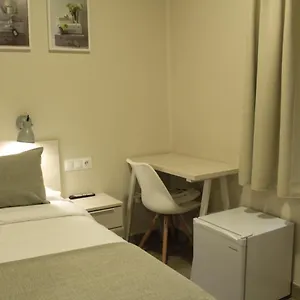 https://hostal-la-romanica.catalonia-hotels.com
